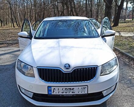 Белый Шкода Октавия, объемом двигателя 1.2 л и пробегом 220 тыс. км за 9000 $, фото 1 на Automoto.ua