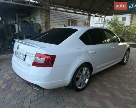 Белый Шкода Октавия, объемом двигателя 1.97 л и пробегом 210 тыс. км за 18500 $, фото 4 на Automoto.ua