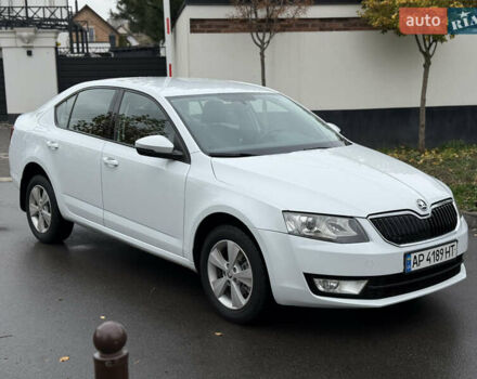 Белый Шкода Октавия, объемом двигателя 1.4 л и пробегом 181 тыс. км за 10200 $, фото 2 на Automoto.ua