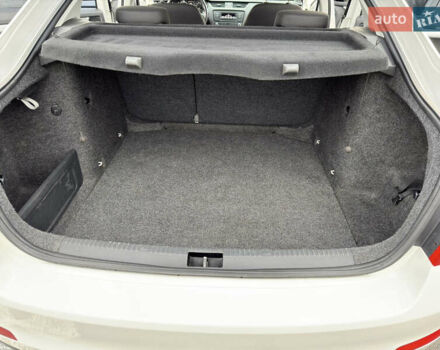 Білий Шкода Октавія, об'ємом двигуна 1.4 л та пробігом 194 тис. км за 8800 $, фото 6 на Automoto.ua