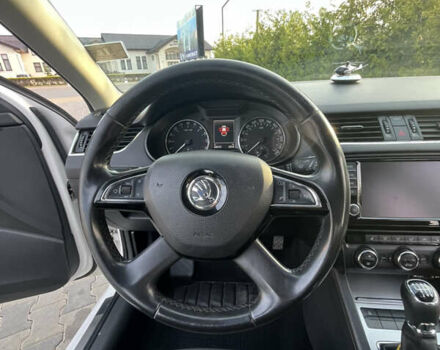 Шкода Октавія 2014 у Хусте на Automoto.ua Білий Шкода Октавія, об'ємом двигуна 1.97 л та пробігом 252 тис. км за 12200 $, фото 50 на Automoto.ua