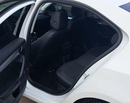Білий Шкода Октавія, об'ємом двигуна 1.6 л та пробігом 183 тис. км за 9300 $, фото 9 на Automoto.ua