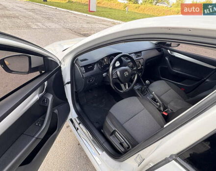 Білий Шкода Октавія, об'ємом двигуна 1.6 л та пробігом 280 тис. км за 9500 $, фото 14 на Automoto.ua