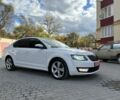 Білий Шкода Октавія, об'ємом двигуна 1.6 л та пробігом 180 тис. км за 10700 $, фото 3 на Automoto.ua