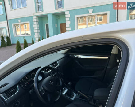 Белый Шкода Октавия, объемом двигателя 1.6 л и пробегом 183 тыс. км за 10300 $, фото 23 на Automoto.ua