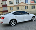 Шкода Октавия 2014 в Каменце-Подольском на Automoto.ua Белый Шкода Октавия, объемом двигателя 1.6 л и пробегом 180 тыс. км за 10800 $, фото 8 на Automoto.ua