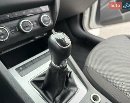 Білий Шкода Октавія, об'ємом двигуна 1.4 л та пробігом 194 тис. км за 8800 $, фото 21 на Automoto.ua