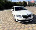 Белый Шкода Октавия, объемом двигателя 1.6 л и пробегом 247 тыс. км за 8800 $, фото 1 на Automoto.ua