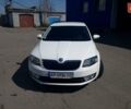 Білий Шкода Октавія, об'ємом двигуна 1.4 л та пробігом 200 тис. км за 12000 $, фото 3 на Automoto.ua