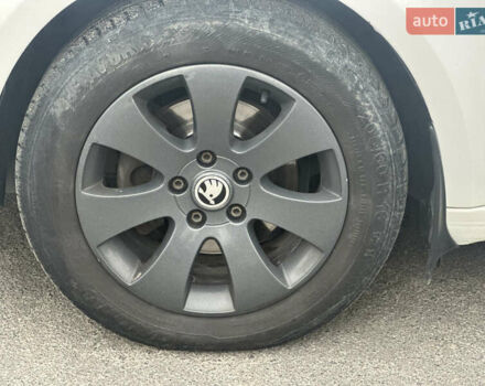 Білий Шкода Октавія, об'ємом двигуна 1.97 л та пробігом 295 тис. км за 12700 $, фото 26 на Automoto.ua