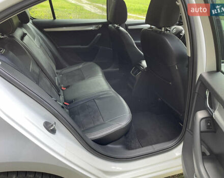 Белый Шкода Октавия, объемом двигателя 1.8 л и пробегом 287 тыс. км за 8500 $, фото 17 на Automoto.ua