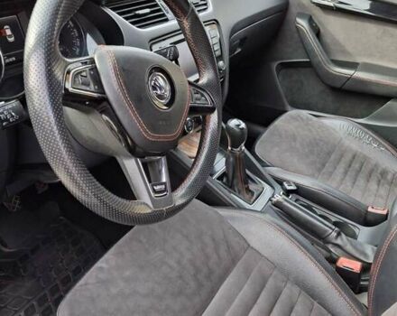 Шкода Октавия 2014 в Хмельницком на Automoto.ua Белый Шкода Октавия, объемом двигателя 1.2 л и пробегом 262 тыс. км за 9200 $, фото 10 на Automoto.ua