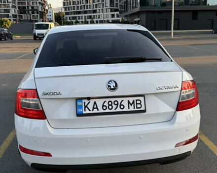 Шкода Октавия 2014 в Киеве на Automoto.ua Белый Шкода Октавия, объемом двигателя 1.8 л и пробегом 279 тыс. км за 9900 $, фото 7 на Automoto.ua
