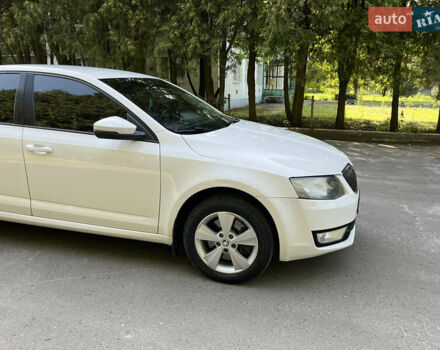 Білий Шкода Октавія, об'ємом двигуна 1.8 л та пробігом 207 тис. км за 8700 $, фото 7 на Automoto.ua