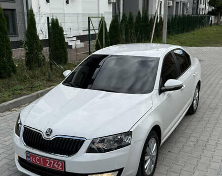 Шкода Октавия 2014 в Ужгороде на Automoto.ua Белый Шкода Октавия, объемом двигателя 1.6 л и пробегом 270 тыс. км за 8950 $, фото 9 на Automoto.ua