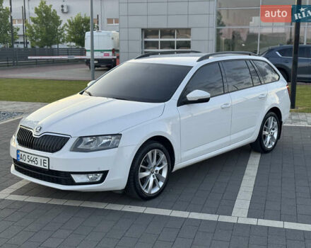Білий Шкода Октавія, об'ємом двигуна 1.6 л та пробігом 253 тис. км за 9750 $, фото 1 на Automoto.ua