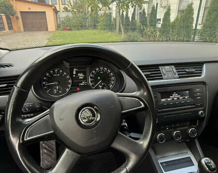 Шкода Октавия 2014 в Ужгороде на Automoto.ua Белый Шкода Октавия, объемом двигателя 1.6 л и пробегом 270 тыс. км за 8950 $, фото 14 на Automoto.ua