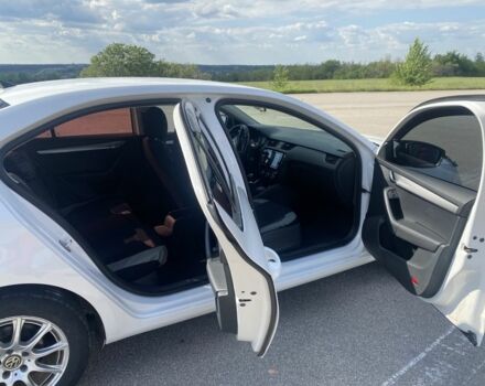 Белый Шкода Октавия, объемом двигателя 1.6 л и пробегом 275 тыс. км за 9500 $, фото 18 на Automoto.ua