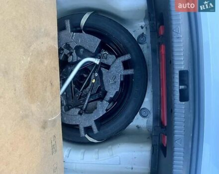 Белый Шкода Октавия, объемом двигателя 1.97 л и пробегом 286 тыс. км за 11900 $, фото 7 на Automoto.ua