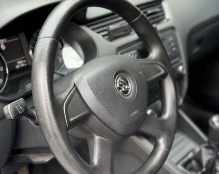 Белый Шкода Октавия, объемом двигателя 1.4 л и пробегом 289 тыс. км за 8000 $, фото 13 на Automoto.ua