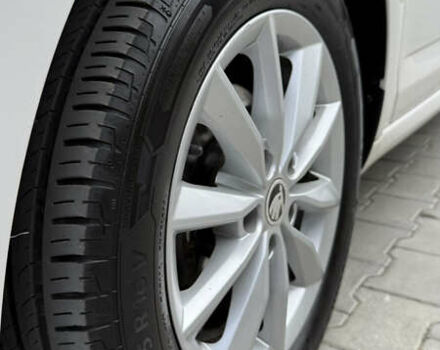 Шкода Октавия 2014 в Ужгороде на Automoto.ua Белый Шкода Октавия, объемом двигателя 1.6 л и пробегом 270 тыс. км за 8950 $, фото 10 на Automoto.ua