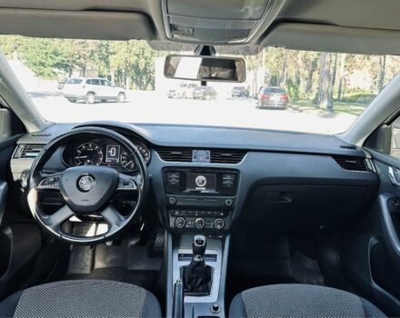 Білий Шкода Октавія, об'ємом двигуна 1.2 л та пробігом 152 тис. км за 10800 $, фото 15 на Automoto.ua