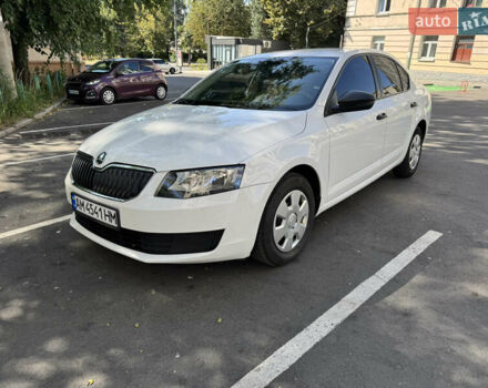 Белый Шкода Октавия, объемом двигателя 1.6 л и пробегом 216 тыс. км за 9800 $, фото 13 на Automoto.ua