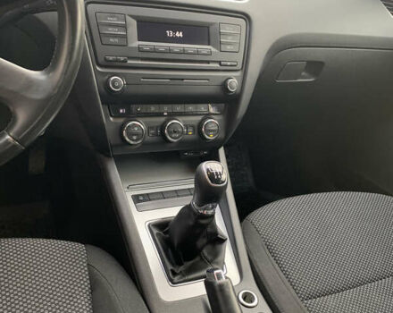 Білий Шкода Октавія, об'ємом двигуна 1.39 л та пробігом 280 тис. км за 7500 $, фото 14 на Automoto.ua