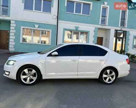 Белый Шкода Октавия, объемом двигателя 1.6 л и пробегом 183 тыс. км за 10300 $, фото 3 на Automoto.ua