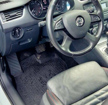 Белый Шкода Октавия, объемом двигателя 1.4 л и пробегом 170 тыс. км за 10500 $, фото 9 на Automoto.ua