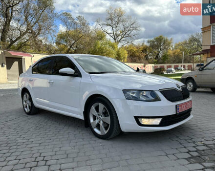 Шкода Октавия 2014 в Каменце-Подольском на Automoto.ua Белый Шкода Октавия, объемом двигателя 1.6 л и пробегом 180 тыс. км за 10800 $, фото 12 на Automoto.ua