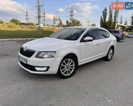 Білий Шкода Октавія, об'ємом двигуна 1.6 л та пробігом 280 тис. км за 9500 $, фото 2 на Automoto.ua