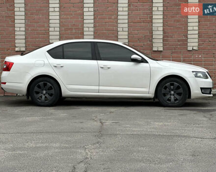 Білий Шкода Октавія, об'ємом двигуна 1.97 л та пробігом 295 тис. км за 12700 $, фото 14 на Automoto.ua