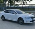 Білий Шкода Октавія, об'ємом двигуна 1.2 л та пробігом 152 тис. км за 10800 $, фото 7 на Automoto.ua