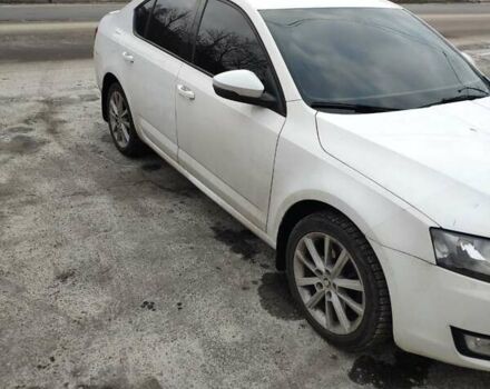 Белый Шкода Октавия, объемом двигателя 1.8 л и пробегом 130 тыс. км за 10599 $, фото 5 на Automoto.ua
