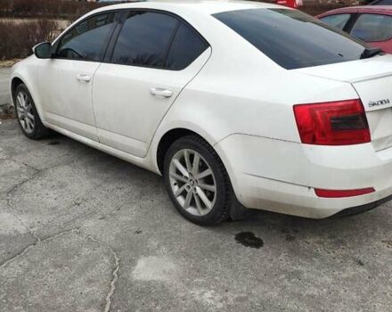 Белый Шкода Октавия, объемом двигателя 1.8 л и пробегом 130 тыс. км за 10599 $, фото 1 на Automoto.ua