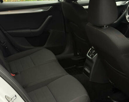 Белый Шкода Октавия, объемом двигателя 1.4 л и пробегом 181 тыс. км за 10200 $, фото 20 на Automoto.ua