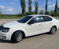 Білий Шкода Октавія, об'ємом двигуна 1.6 л та пробігом 275 тис. км за 9350 $, фото 3 на Automoto.ua