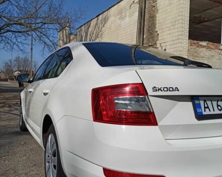 Белый Шкода Октавия, объемом двигателя 1.2 л и пробегом 220 тыс. км за 9000 $, фото 6 на Automoto.ua