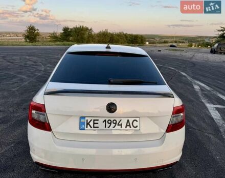 Шкода Октавия 2014 в Днепре (Днепропетровске) на Automoto.ua Белый Шкода Октавия, объемом двигателя 1.8 л и пробегом 230 тыс. км за 12000 $, фото 6 на Automoto.ua