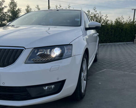 Шкода Октавія 2014 у Хусте на Automoto.ua Білий Шкода Октавія, об'ємом двигуна 1.97 л та пробігом 252 тис. км за 12200 $, фото 7 на Automoto.ua