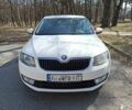 Белый Шкода Октавия, объемом двигателя 1.2 л и пробегом 220 тыс. км за 9000 $, фото 1 на Automoto.ua