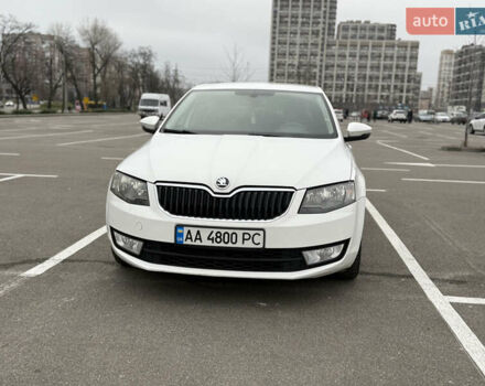Белый Шкода Октавия, объемом двигателя 1.4 л и пробегом 174 тыс. км за 10200 $, фото 3 на Automoto.ua