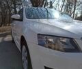 Белый Шкода Октавия, объемом двигателя 1.2 л и пробегом 220 тыс. км за 9000 $, фото 4 на Automoto.ua