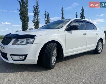 Білий Шкода Октавія, об'ємом двигуна 1.6 л та пробігом 275 тис. км за 9350 $, фото 19 на Automoto.ua