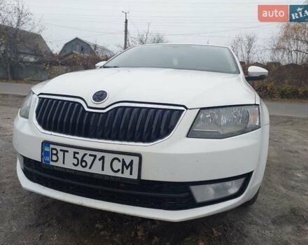 Белый Шкода Октавия, объемом двигателя 1.2 л и пробегом 435 тыс. км за 9500 $, фото 8 на Automoto.ua