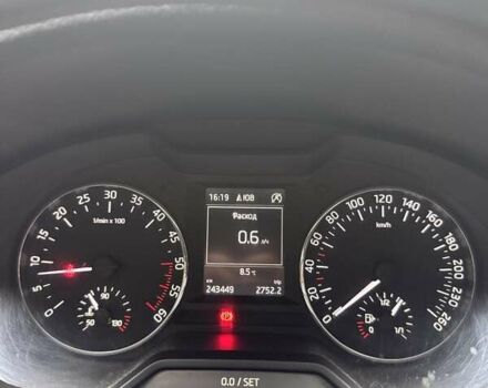 Белый Шкода Октавия, объемом двигателя 1.97 л и пробегом 243 тыс. км за 12700 $, фото 15 на Automoto.ua
