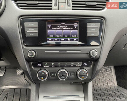 Білий Шкода Октавія, об'ємом двигуна 1.4 л та пробігом 194 тис. км за 8800 $, фото 44 на Automoto.ua