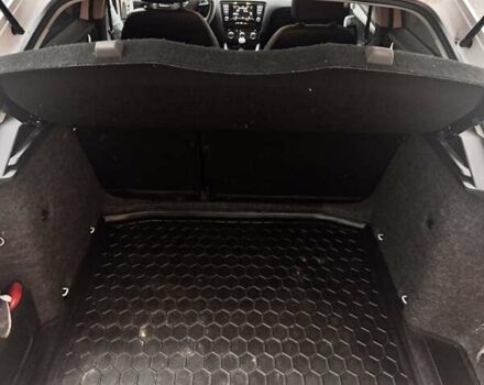 Белый Шкода Октавия, объемом двигателя 1.97 л и пробегом 243 тыс. км за 12700 $, фото 12 на Automoto.ua