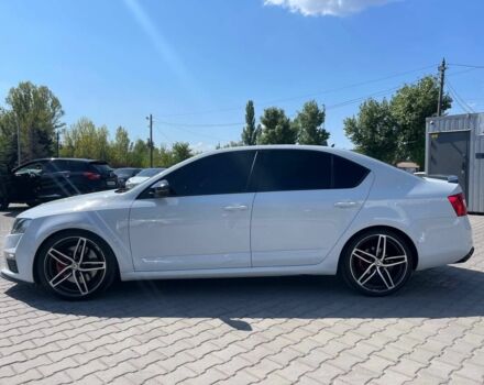 Белый Шкода Октавия, объемом двигателя 2 л и пробегом 221 тыс. км за 14999 $, фото 3 на Automoto.ua